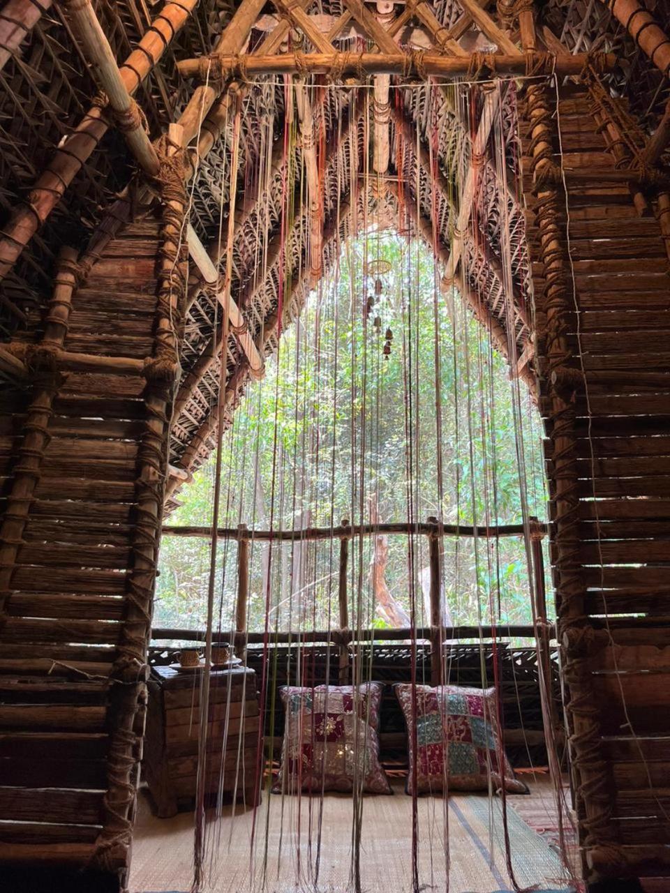 Nebula Nest Cafe & Hostel Auroville Exteriör bild