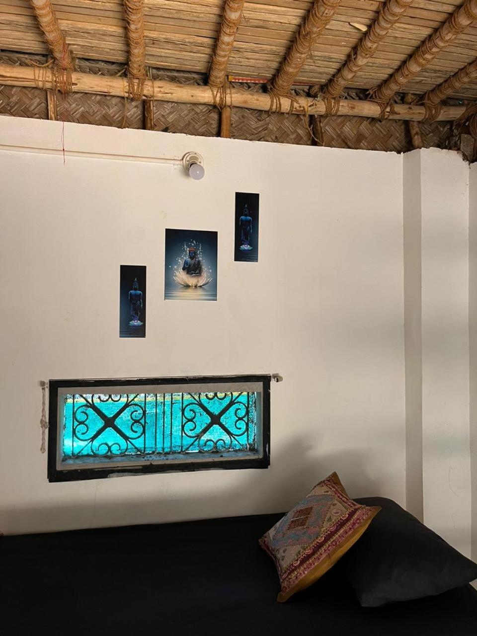 Nebula Nest Cafe & Hostel Auroville Exteriör bild